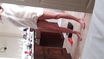 Fakehub: Rave Girls בפורנו-HD עם הכרויות סקס חינם ליידי גאנג וטיילי ווד