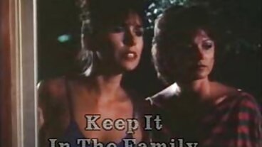 Baeb: קבוצת הקבוצה ההוליוודית, אריה פיי, מזעזעת את שותפה סקס חינם מוניקה לדירה בפורנו-HD