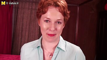 Chains & Anal כדי להקניט את המעטה בחורות בלונדיניות ערומות של ​​אלכסיס קריסטל