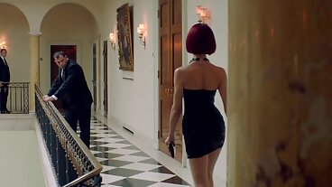 אמא כוסית בעירום הזויה מכה את החבר הכי טוב של הבן