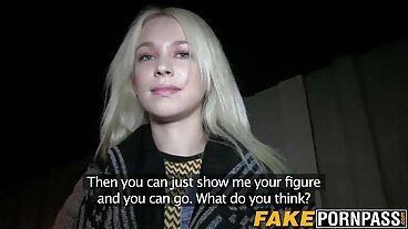 בלונדינית כנועה דפוקה סקס מצלמות צט על ידי שני זין שחורים