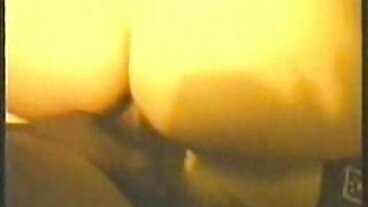 מיה ח'ליפה סקסית גמורה לארוחת סרטי אונס חינם ערב