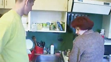 שחור: אנג'לינה הבוגדת סרטימסקס מקיימת סקס בחוץ עם זר בפורנו-HD