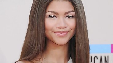 באבל באט ברוק בלונדינית מאוננת בנץ רוכבת BBC