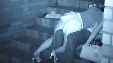 Exotic Ember Snow הוא מעסה נהדר סרטי אורגיות חינם