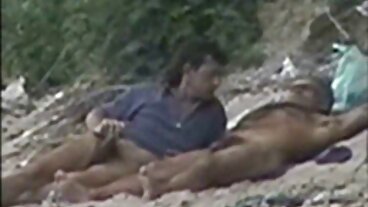 Pretty'n Petite Whore מה-Next מזיין את העוזרת Door