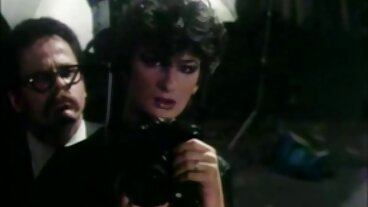 ציצים מבוגרת גומרת ושושנים