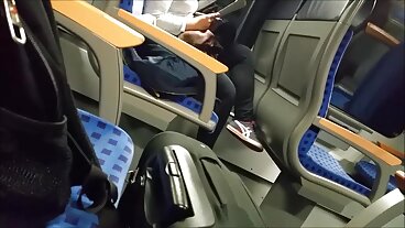 ה-BF של סינדי היא מאוד בריטית, אבל אפילו יותר סרט כחול חינם מטורפת!