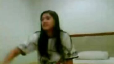 שלוש נימפות לועסות כוס סקס חינם גייז נהנות ליד הבריכה