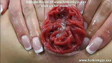 ציצים גדולים מזיין את הבייביסיטר עובדים גם על לסביות!