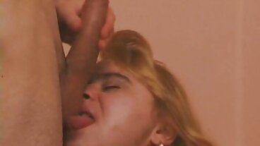 קלואי סקס חיות חינם טייני טין פוצצה בתחת