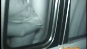 המורה לאנגלית Cherie DeVille מלמדת על ביולוגיה 2! בנים מזדיינים